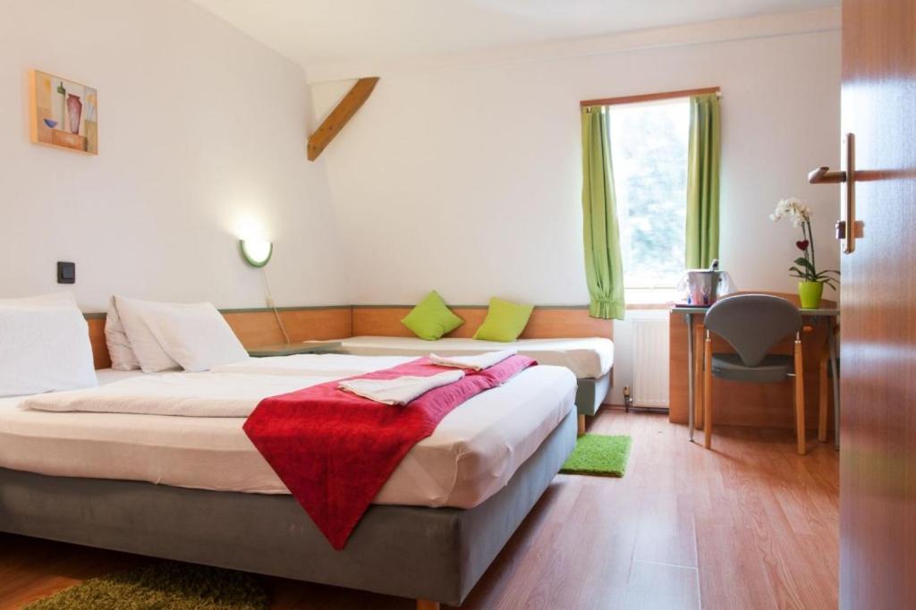 Alpokalja Panzió Étterem Kőszeg Extérieur photo